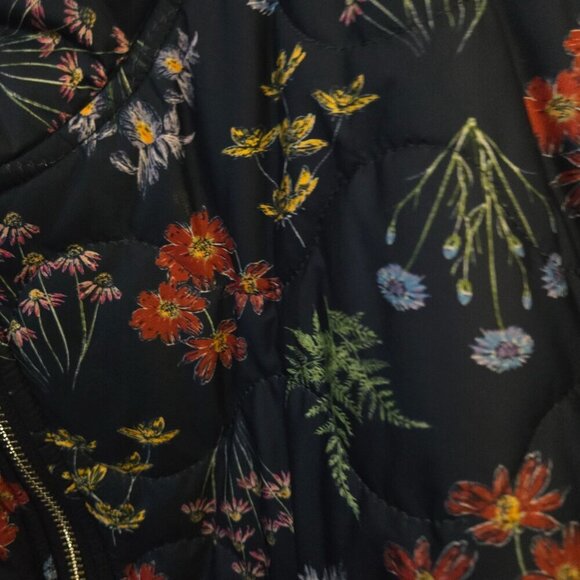 Eloquii Quilted Bomber Jacket NWOT Pressing Matters Blue Floral Size 26/28 - Picture 8 of 12